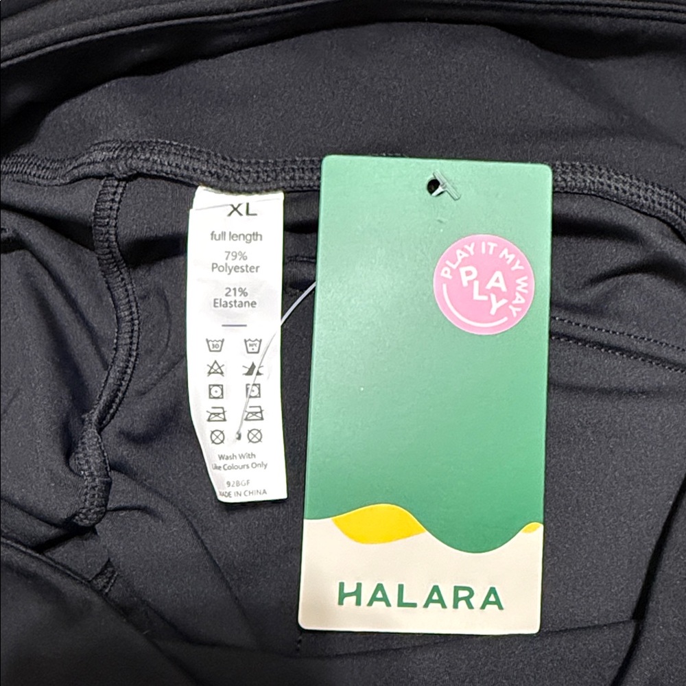Halara High Waisted Cargo Yoga Leggings With Booty Scrunch - Picture 4 of 4